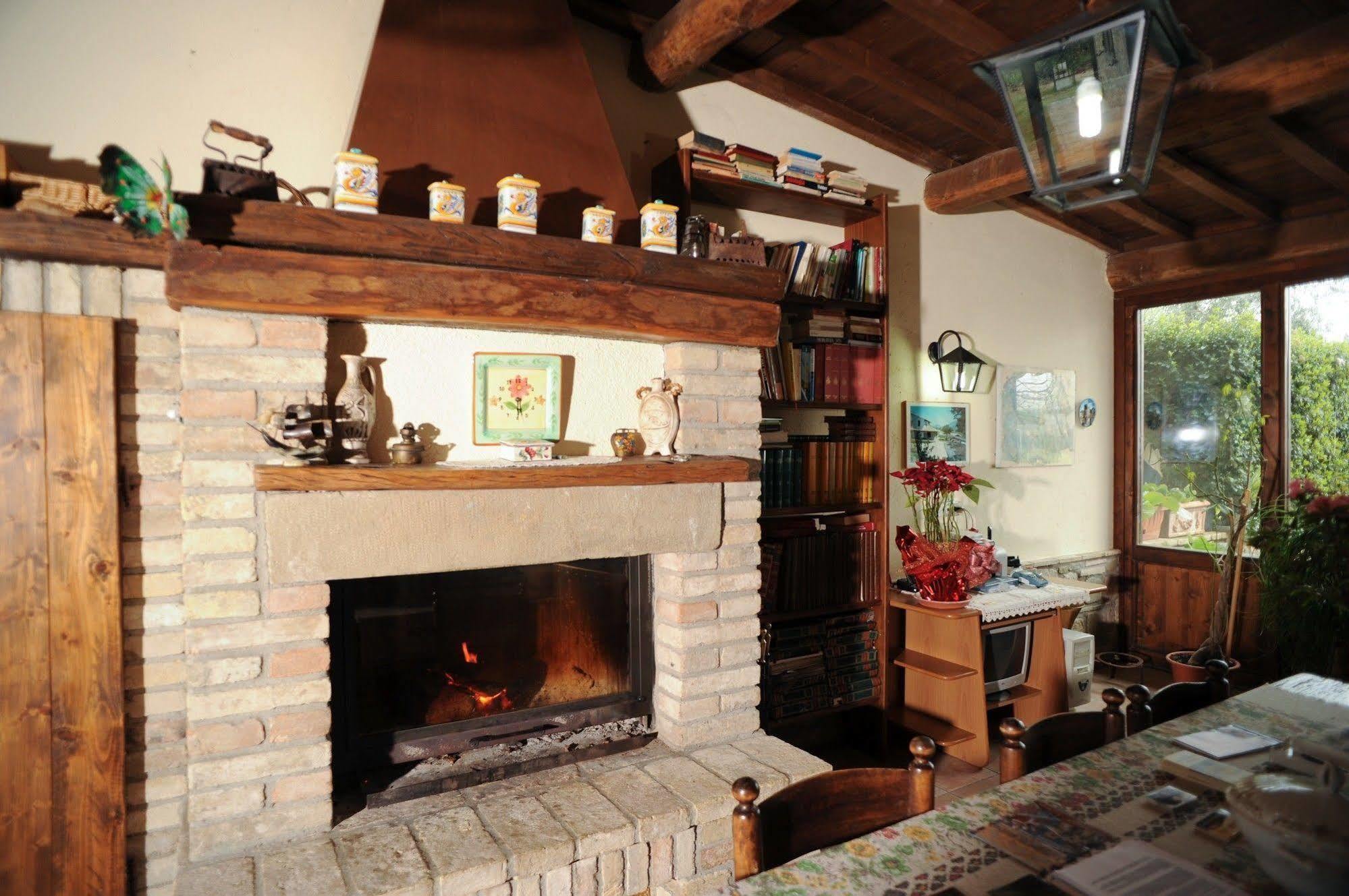Agriturismo La Mora Ασίζη Εξωτερικό φωτογραφία